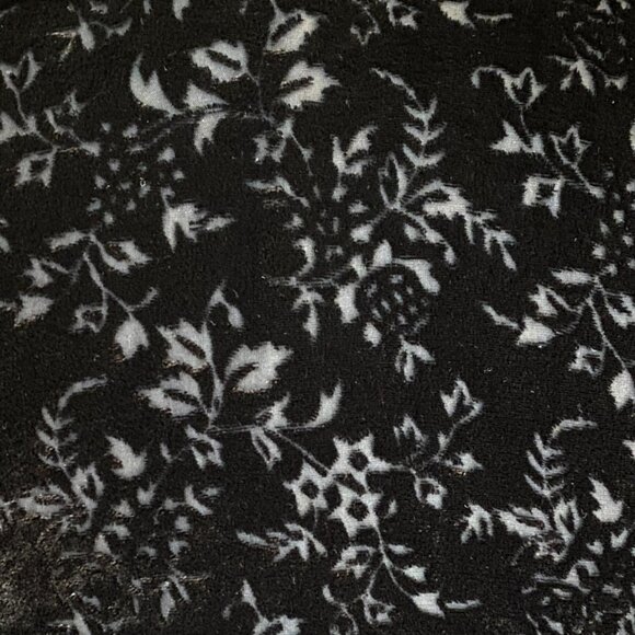 SilkLand Velvet Burnout Silk Wrap Top Floral Bell Sleeve Whimisgoth Dark Fairy-8 - Picture 3 of 15